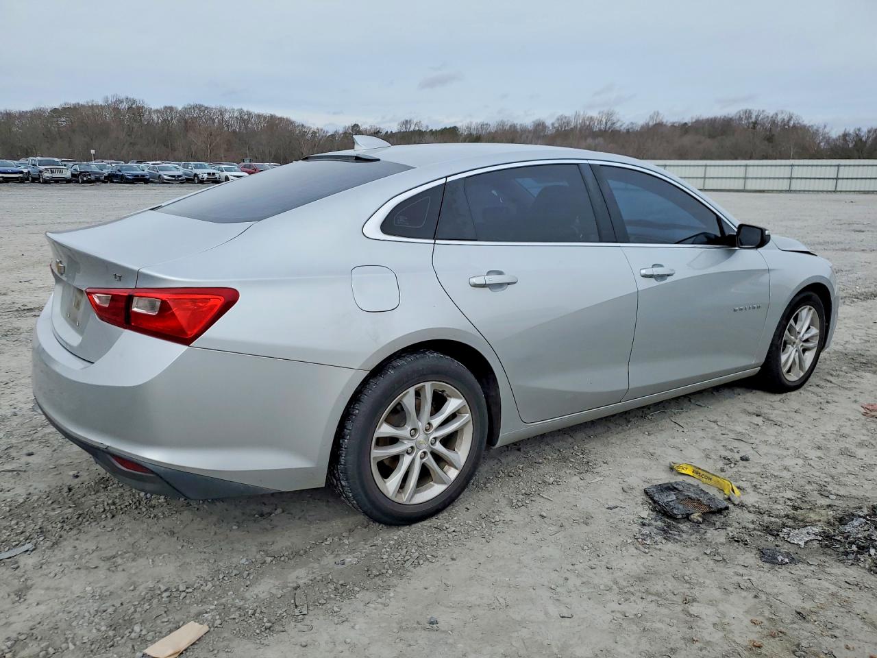 2017 CHEVROLET MALIBU LT photo 5