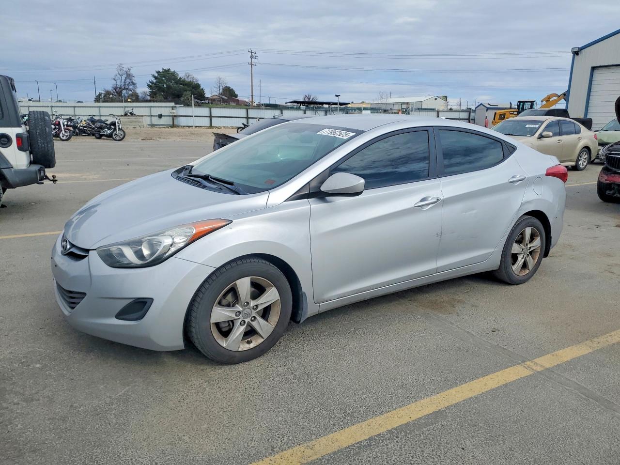 2013 HYUNDAI ELANTRA