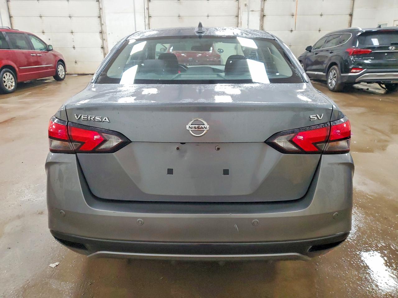 2021 NISSAN VERSA SV photo 11