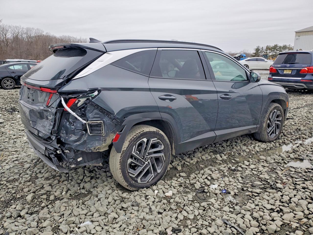 2025 HYUNDAI TUCSON photo 3