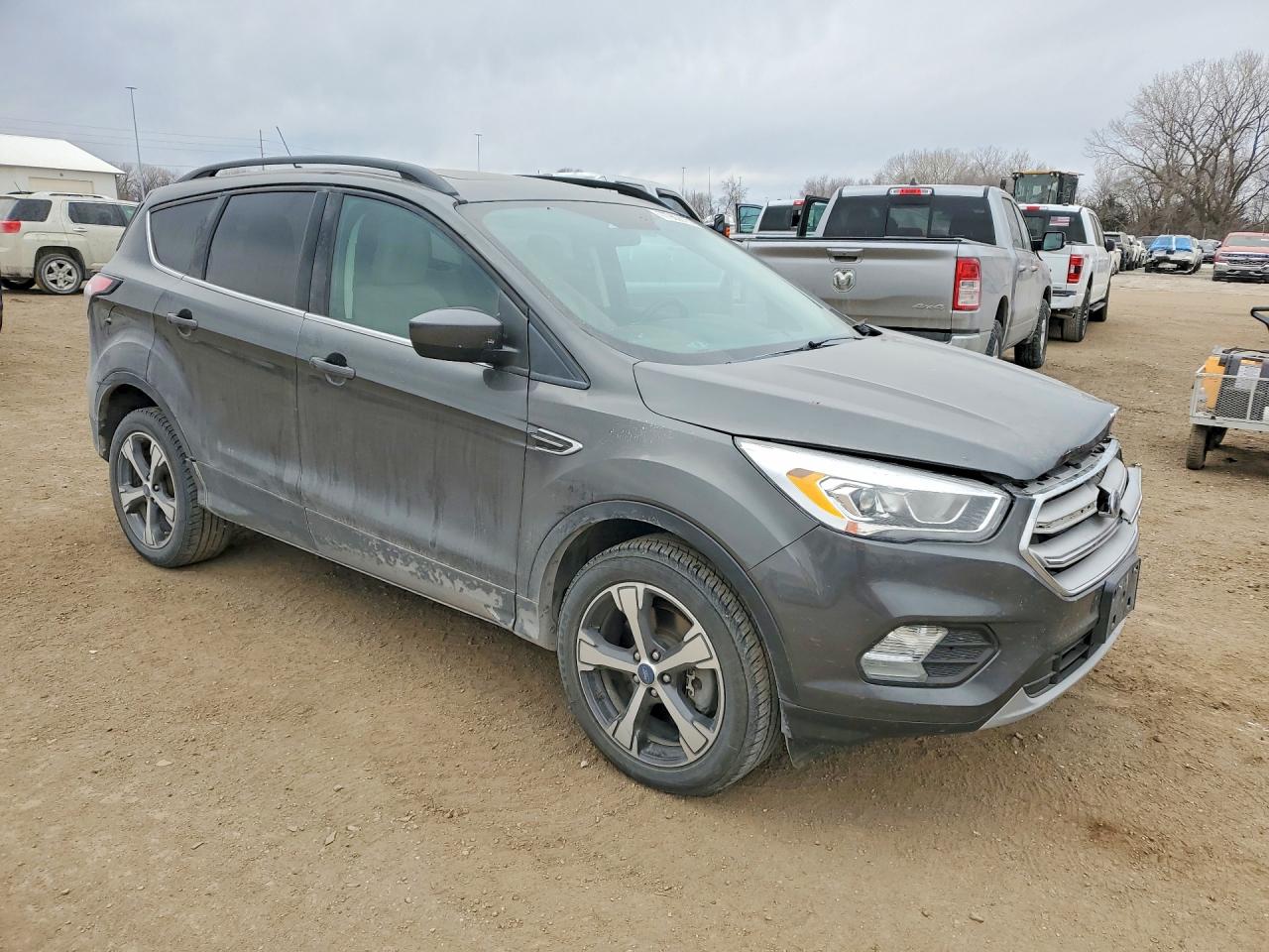 2018 FORD ESCAPE SEL photo 4