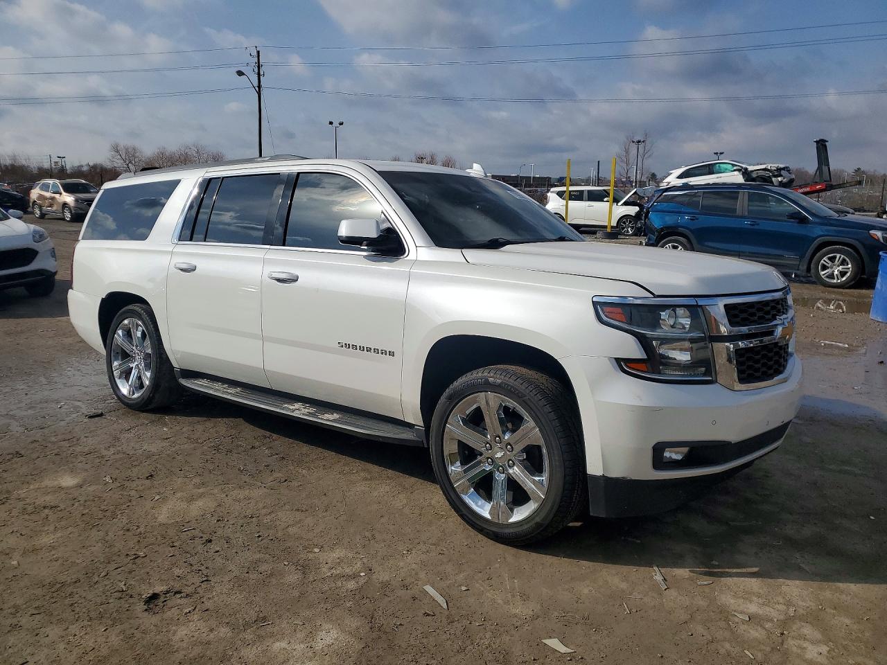 2018 CHEVROLET SUBURBAN K1500 LT photo 4