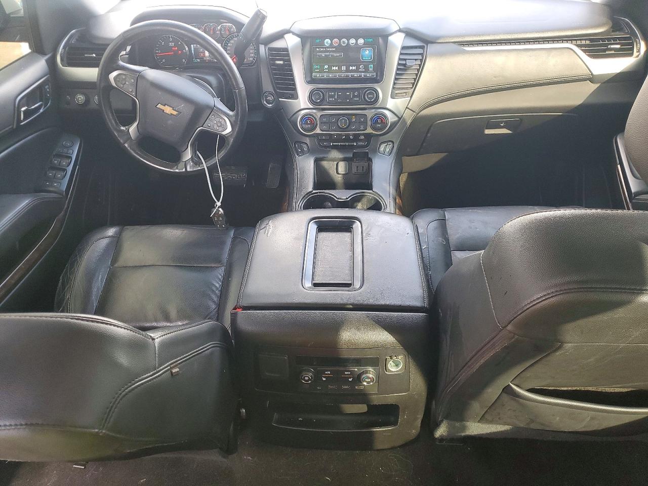 2018 CHEVROLET SUBURBAN K1500 LT photo 8