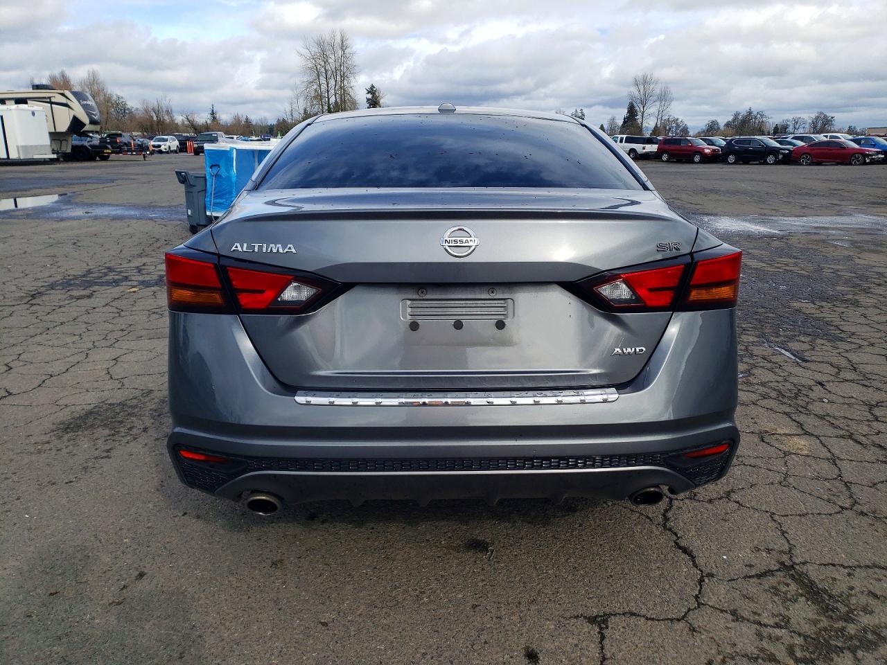 2019 NISSAN ALTIMA SR photo 11