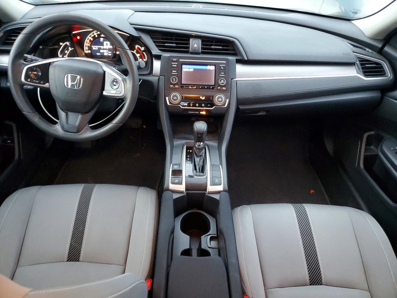 2017 HONDA CIVIC LX photo 8