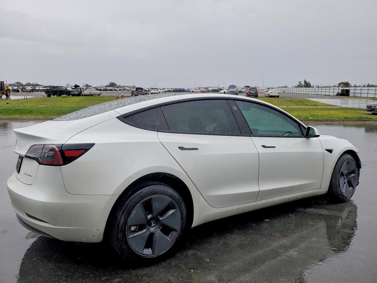2023 TESLA MODEL 3 photo 3