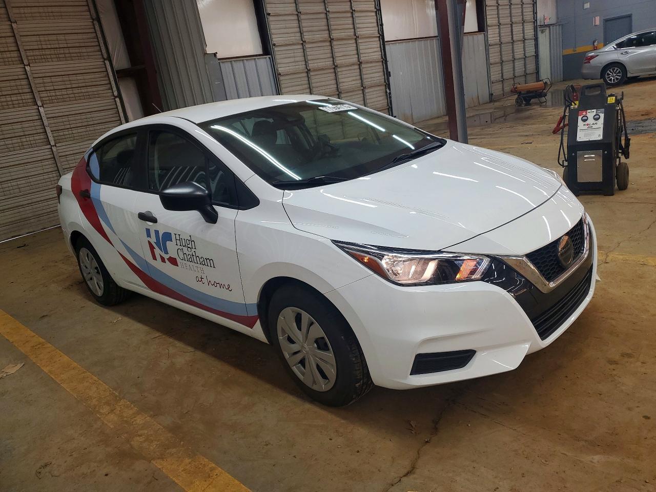 2021 NISSAN VERSA S photo 4