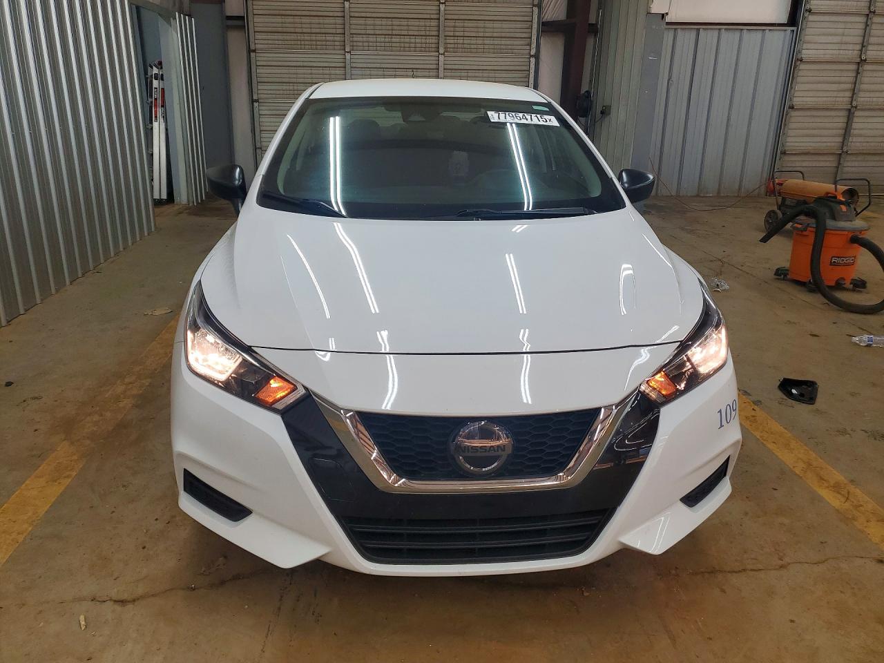 2021 NISSAN VERSA S photo 5