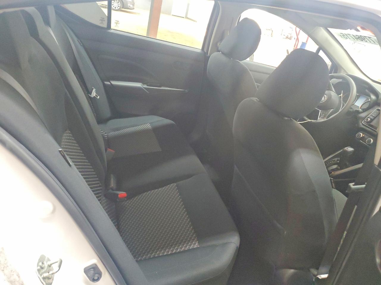 2021 NISSAN VERSA S photo 10