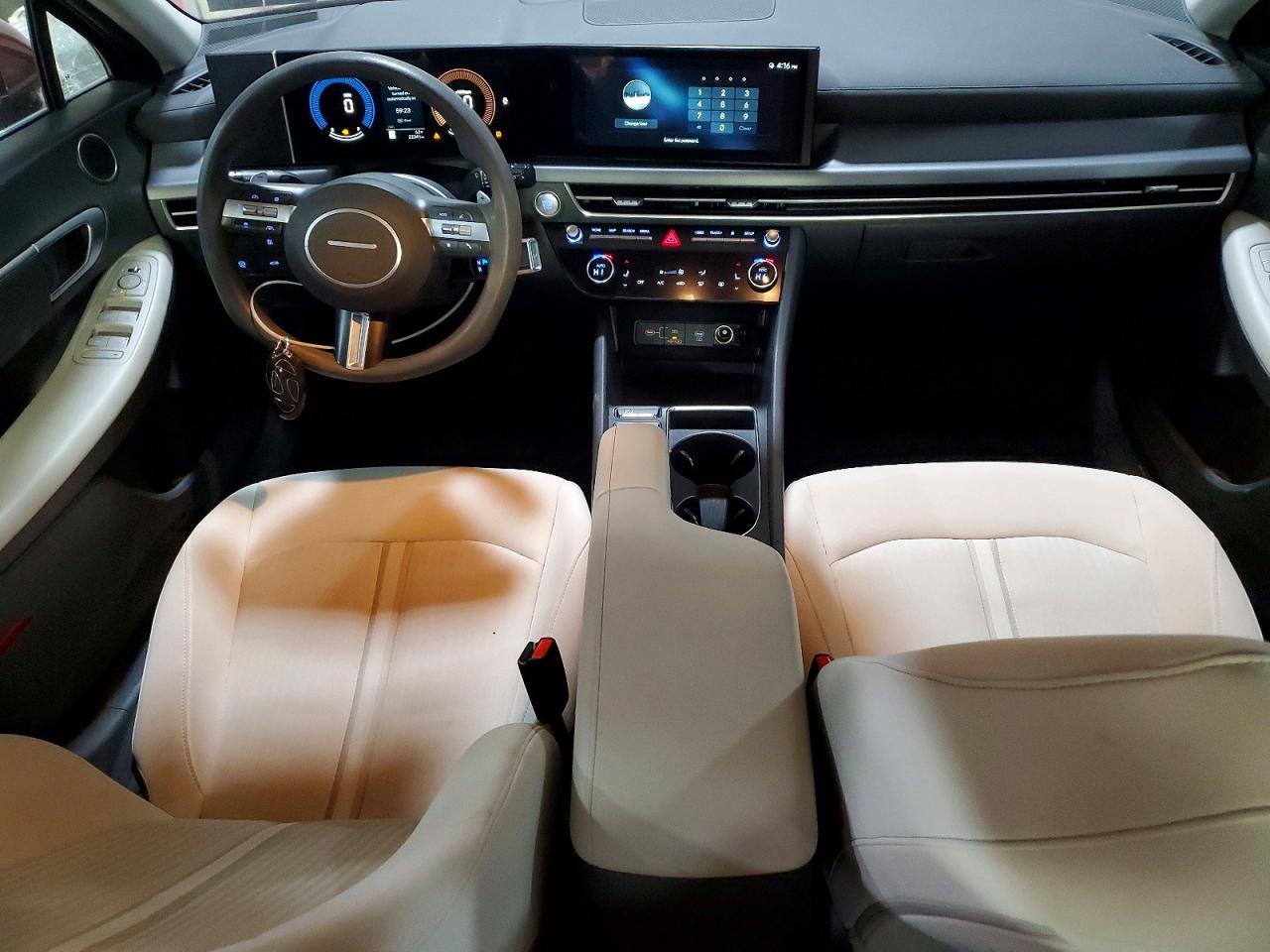 2024 HYUNDAI SONATA SEL photo 8
