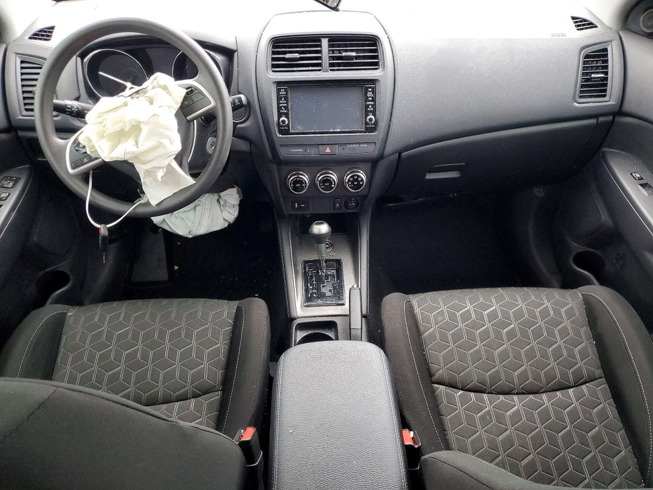 2024 MITSUBISHI OUTLANDER SPORT S/SE photo 15