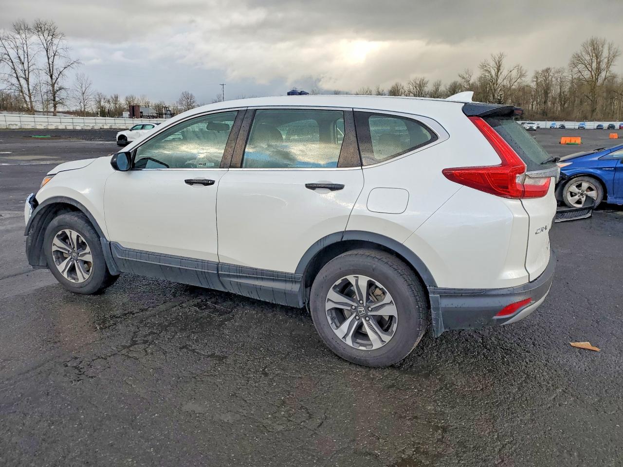 2018 HONDA CR-V LX photo 2