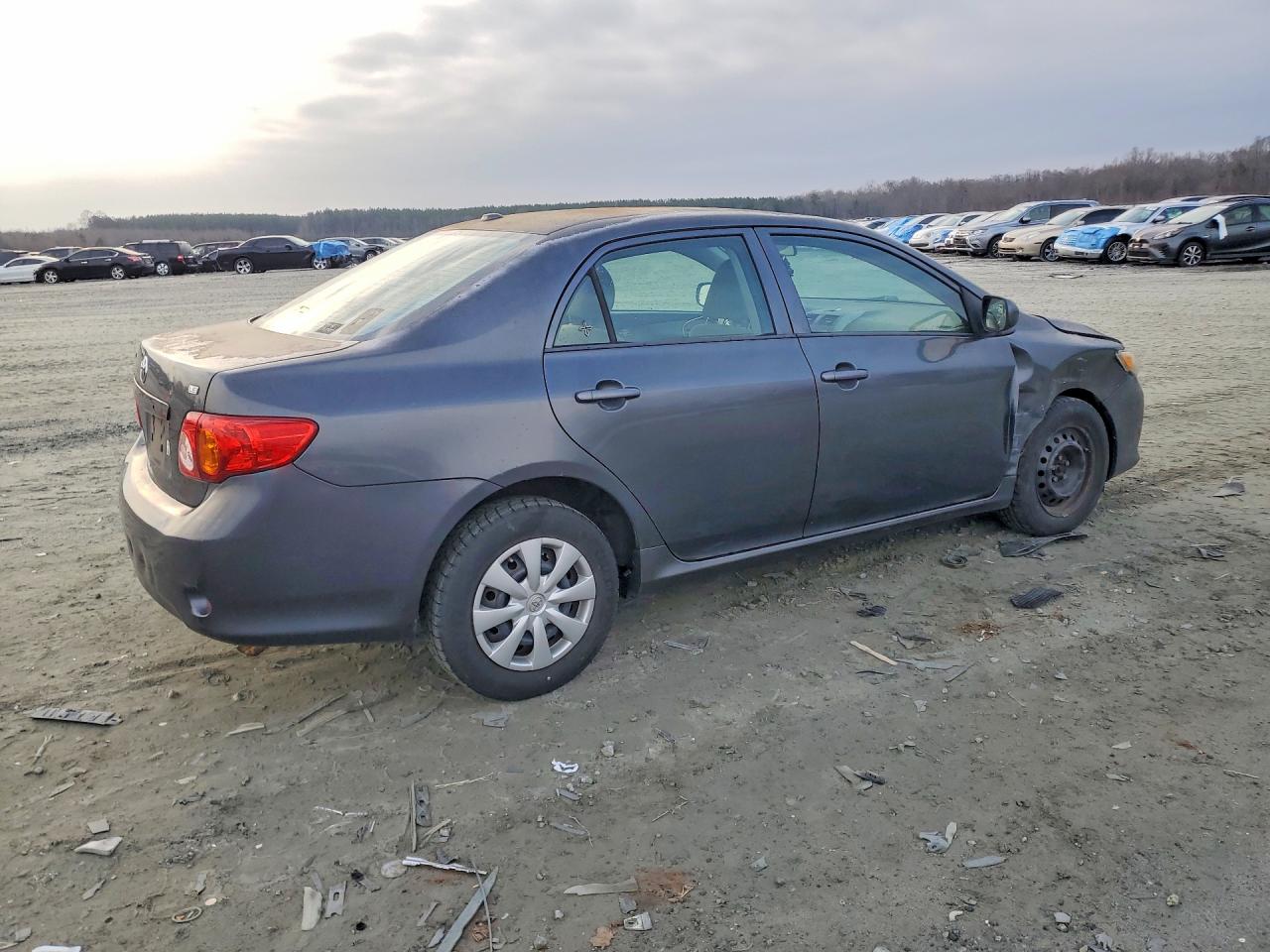 2010 TOYOTA COROLLA LE photo 7