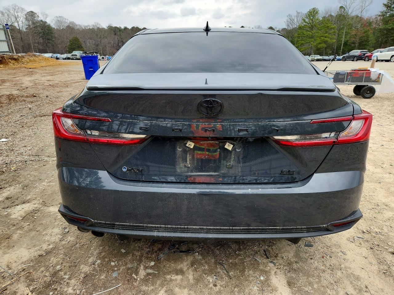 2025 TOYOTA CAMRY SE photo 6