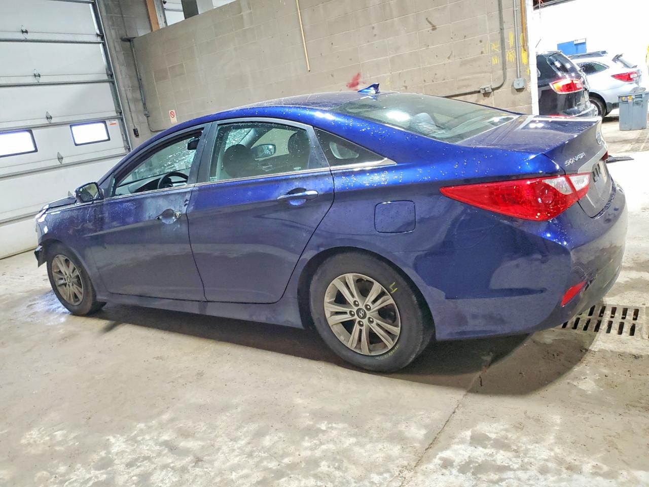 2014 HYUNDAI SONATA GLS photo 2