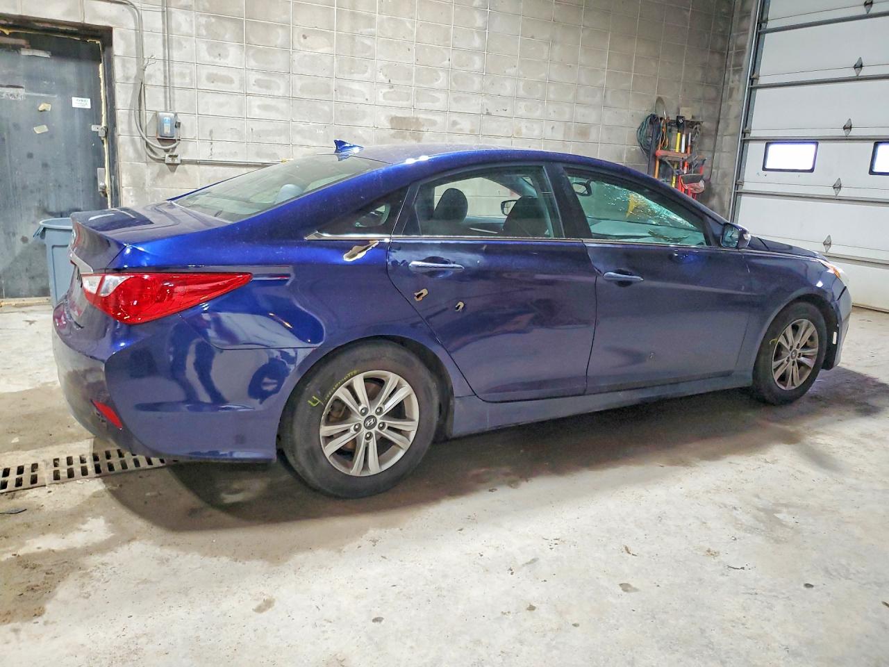 2014 HYUNDAI SONATA GLS photo 3