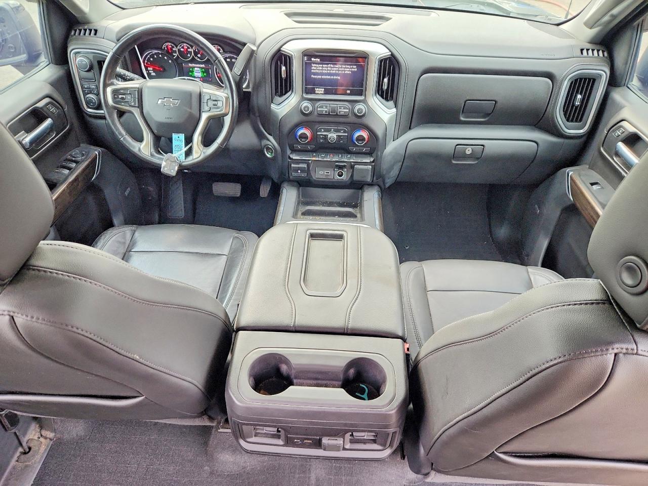 2020 CHEVROLET SILVERADO C1500 RST photo 8