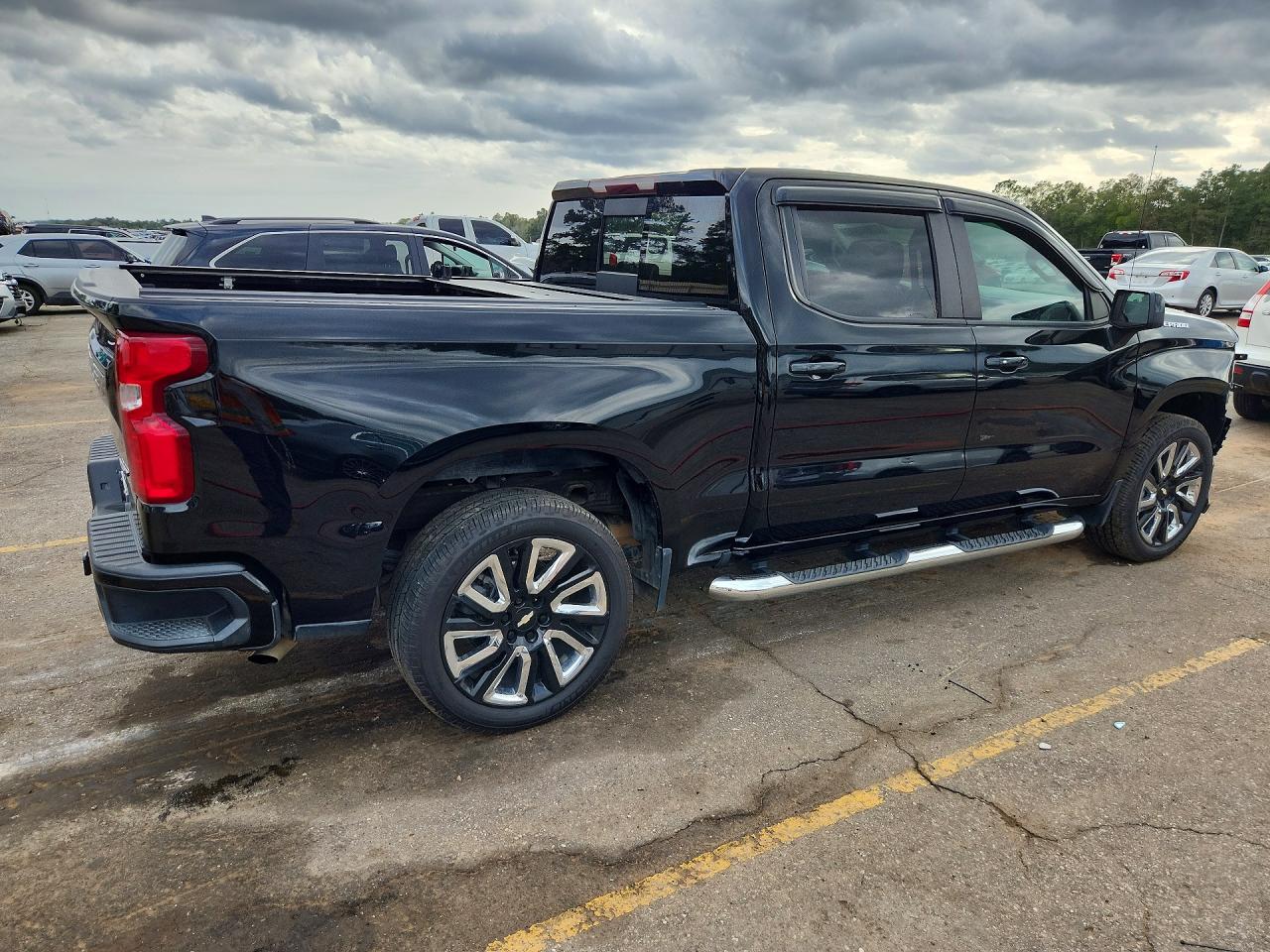 2020 CHEVROLET SILVERADO C1500 RST photo 3