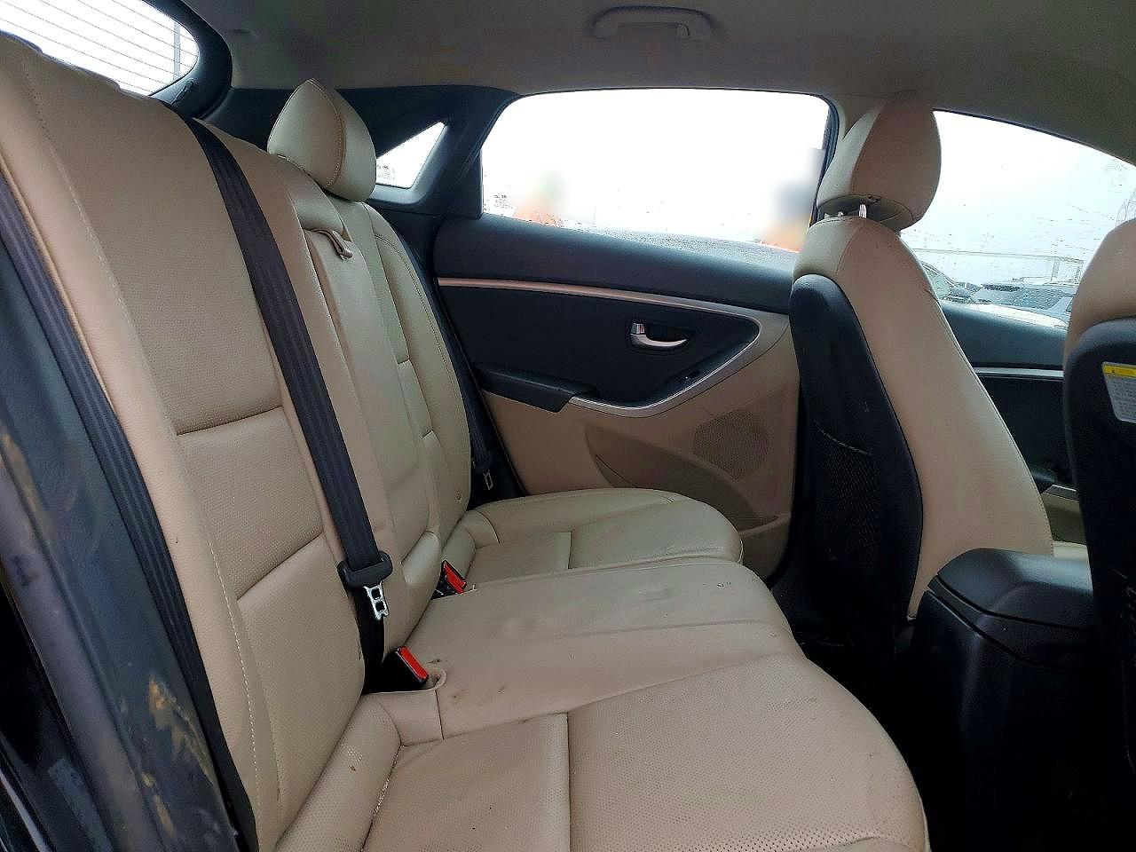2017 HYUNDAI ELANTRA GT photo 11