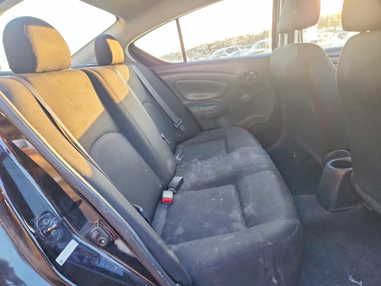 2019 NISSAN VERSA S photo 10
