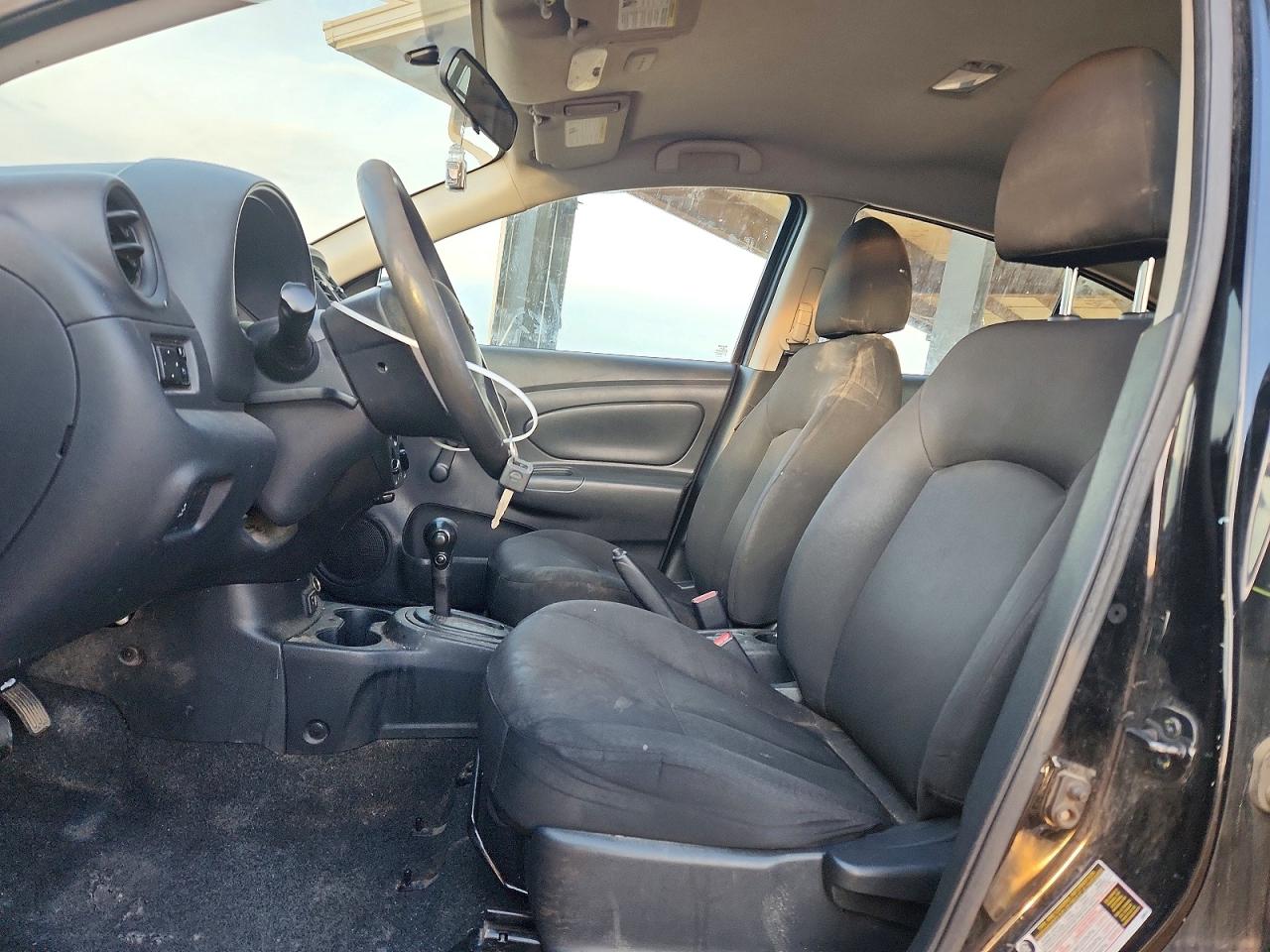 2019 NISSAN VERSA S photo 7