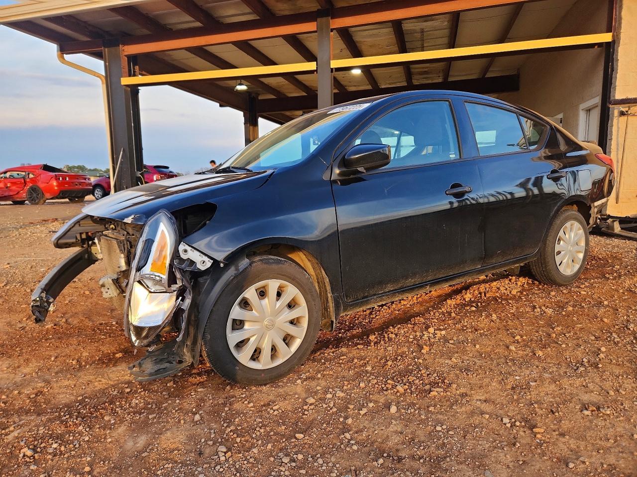2019 NISSAN VERSA