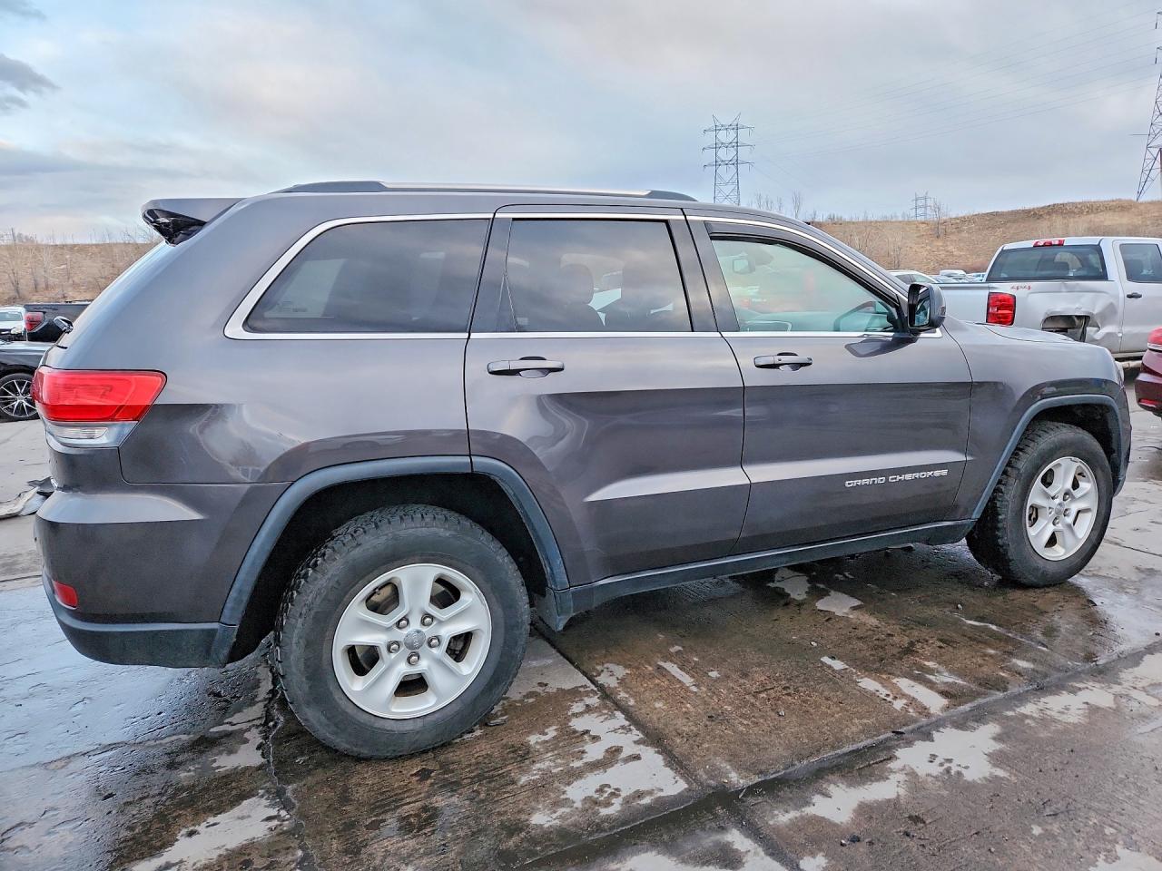 2015 JEEP GRAND CHEROKEE LAREDO photo 3