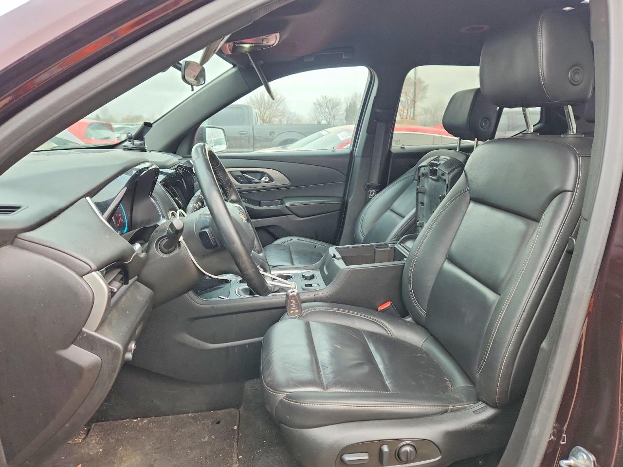2023 CHEVROLET TRAVERSE LT photo 13