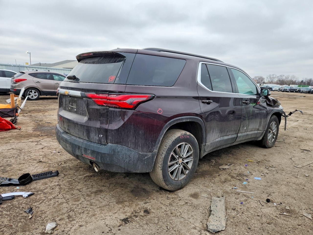 2023 CHEVROLET TRAVERSE LT photo 5