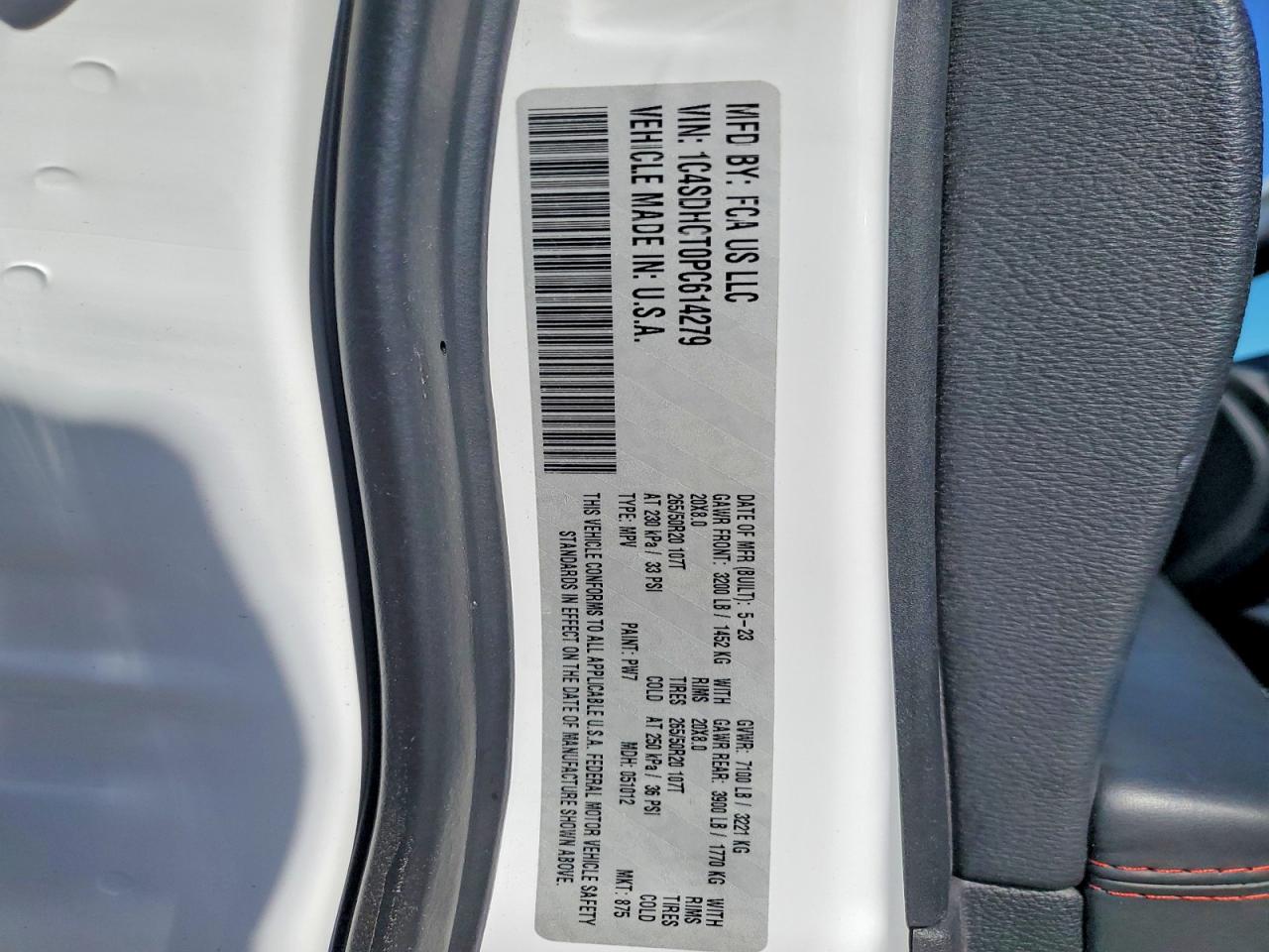 2023 DODGE DURANGO R/T photo 14