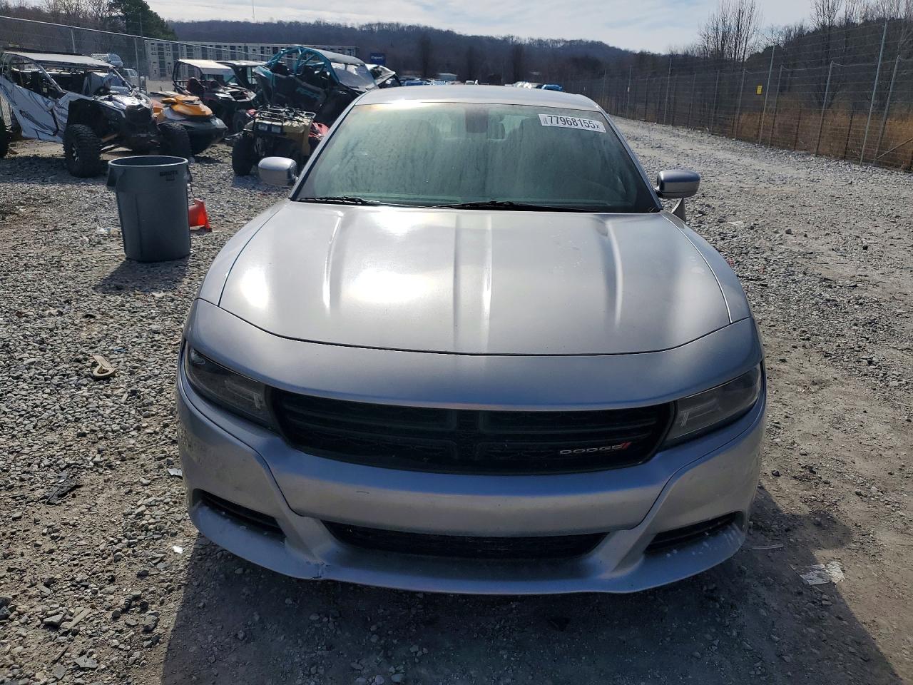 2016 DODGE CHARGER SXT photo 13
