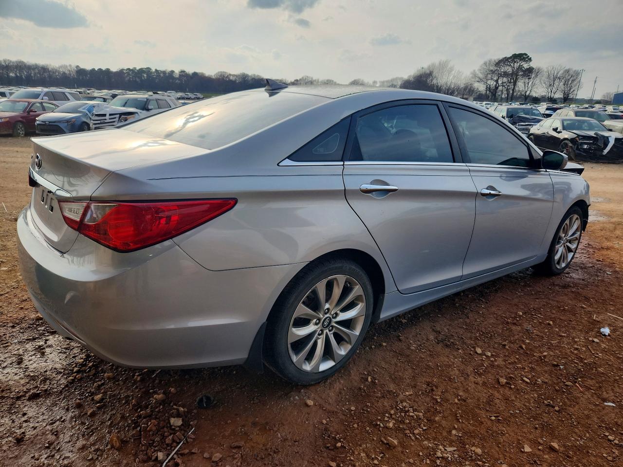 2013 HYUNDAI SONATA SE photo 7