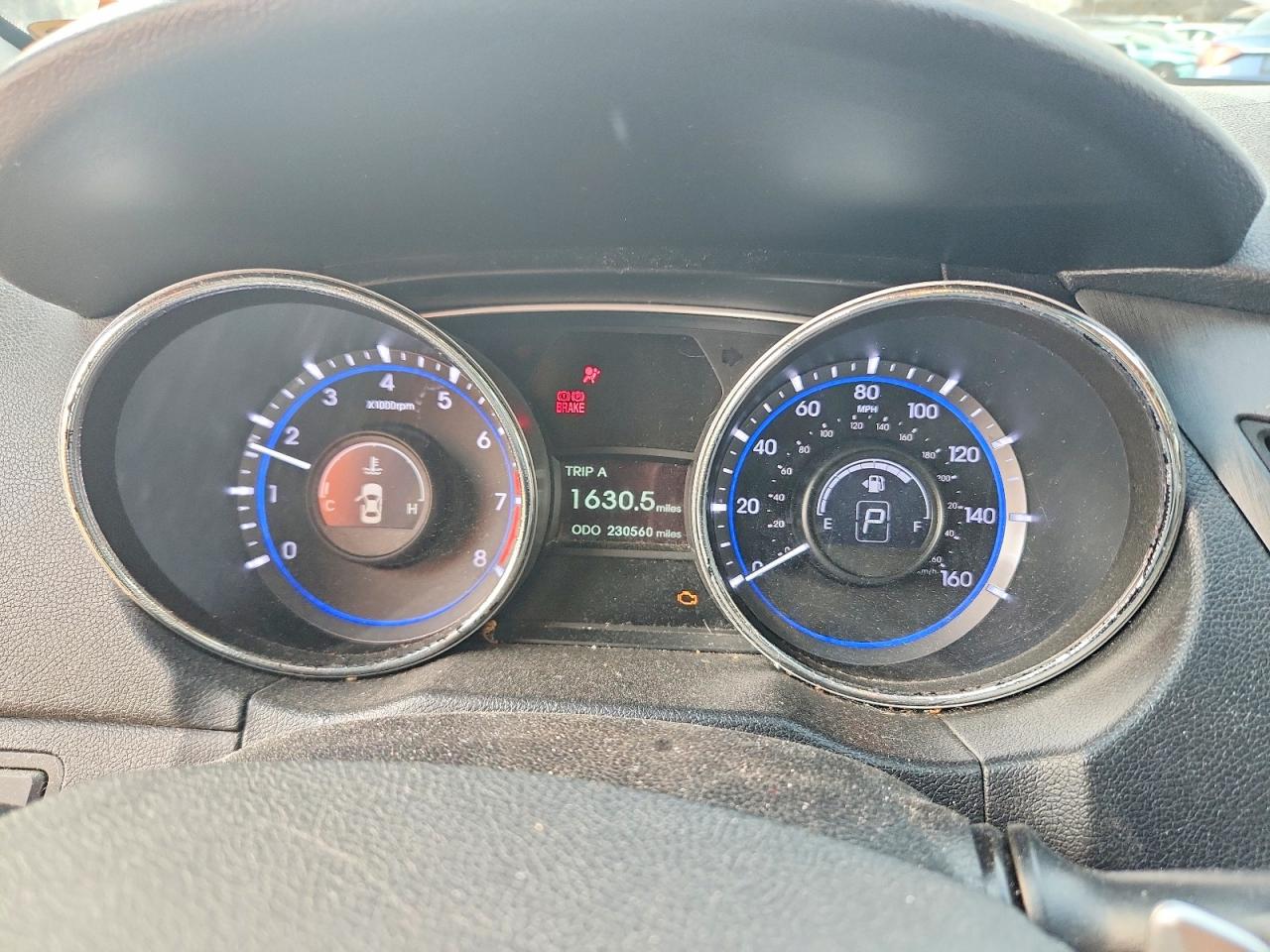 2013 HYUNDAI SONATA SE photo 25