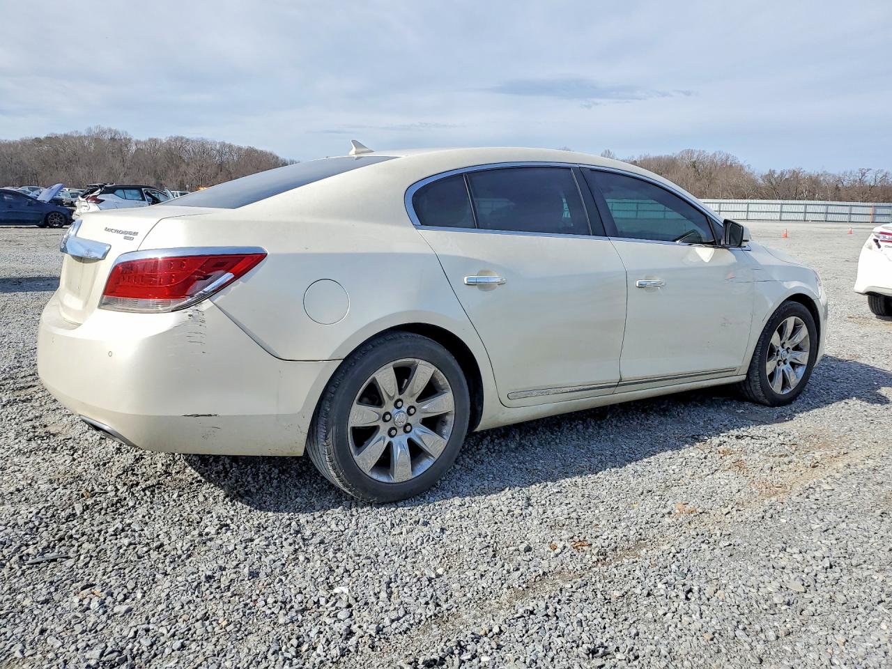 2011 BUICK LACROSSE CXS photo 3