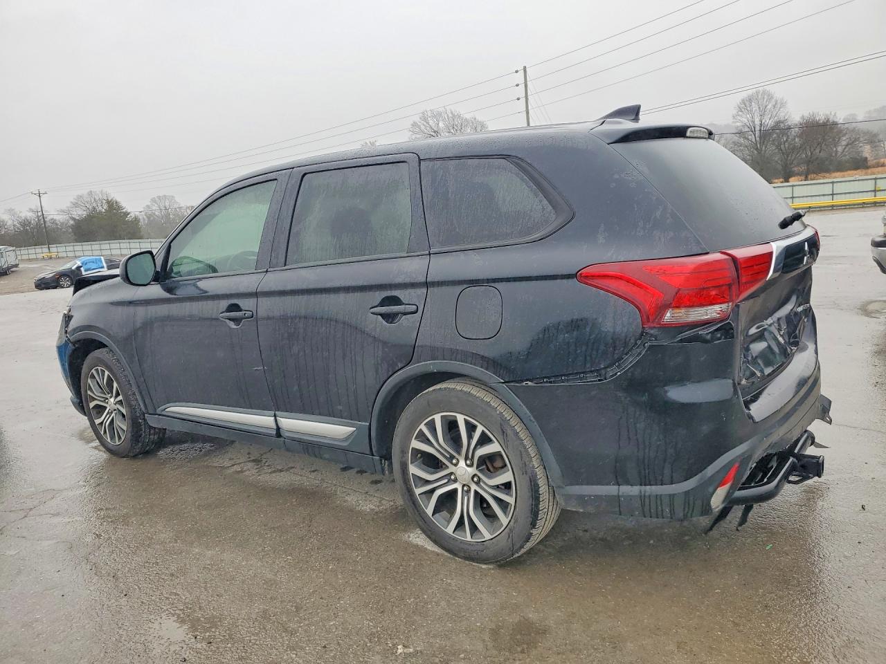 2017 MITSUBISHI OUTLANDER ES photo 3