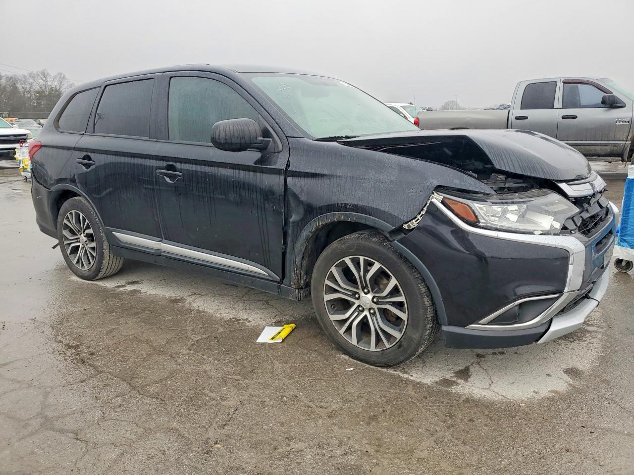 2017 MITSUBISHI OUTLANDER ES photo 7