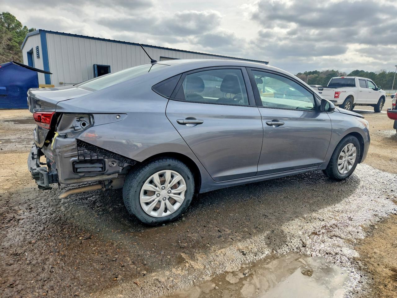 2019 HYUNDAI ACCENT SE photo 5