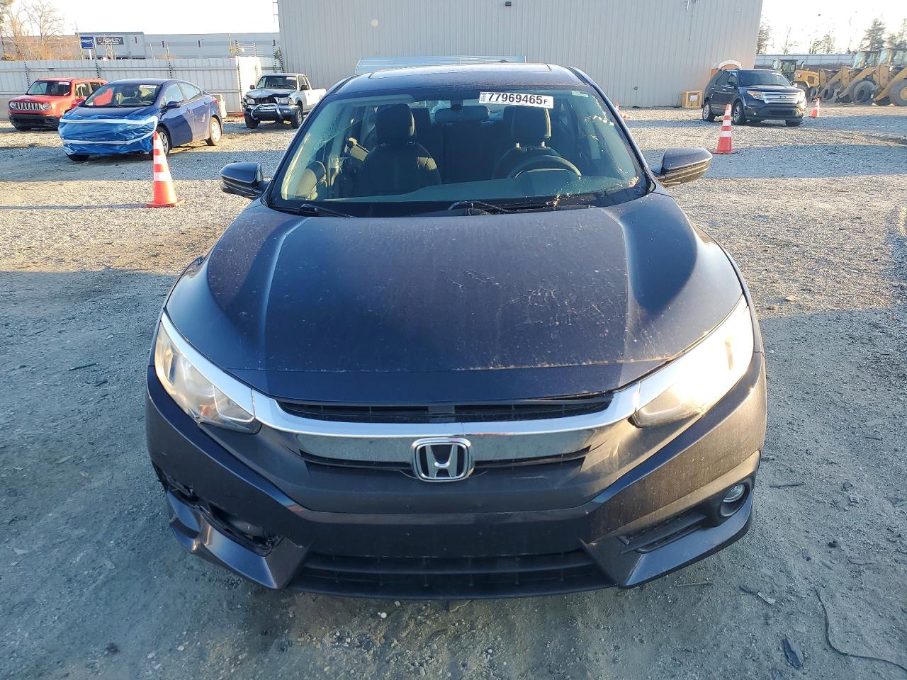 2017 HOND CIVIC EX photo 5