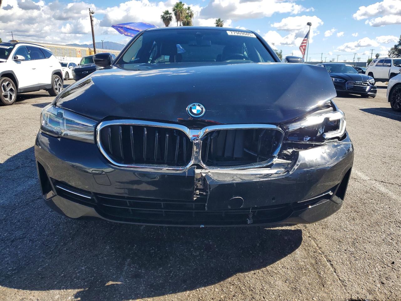 2022 BMW 530E photo 5