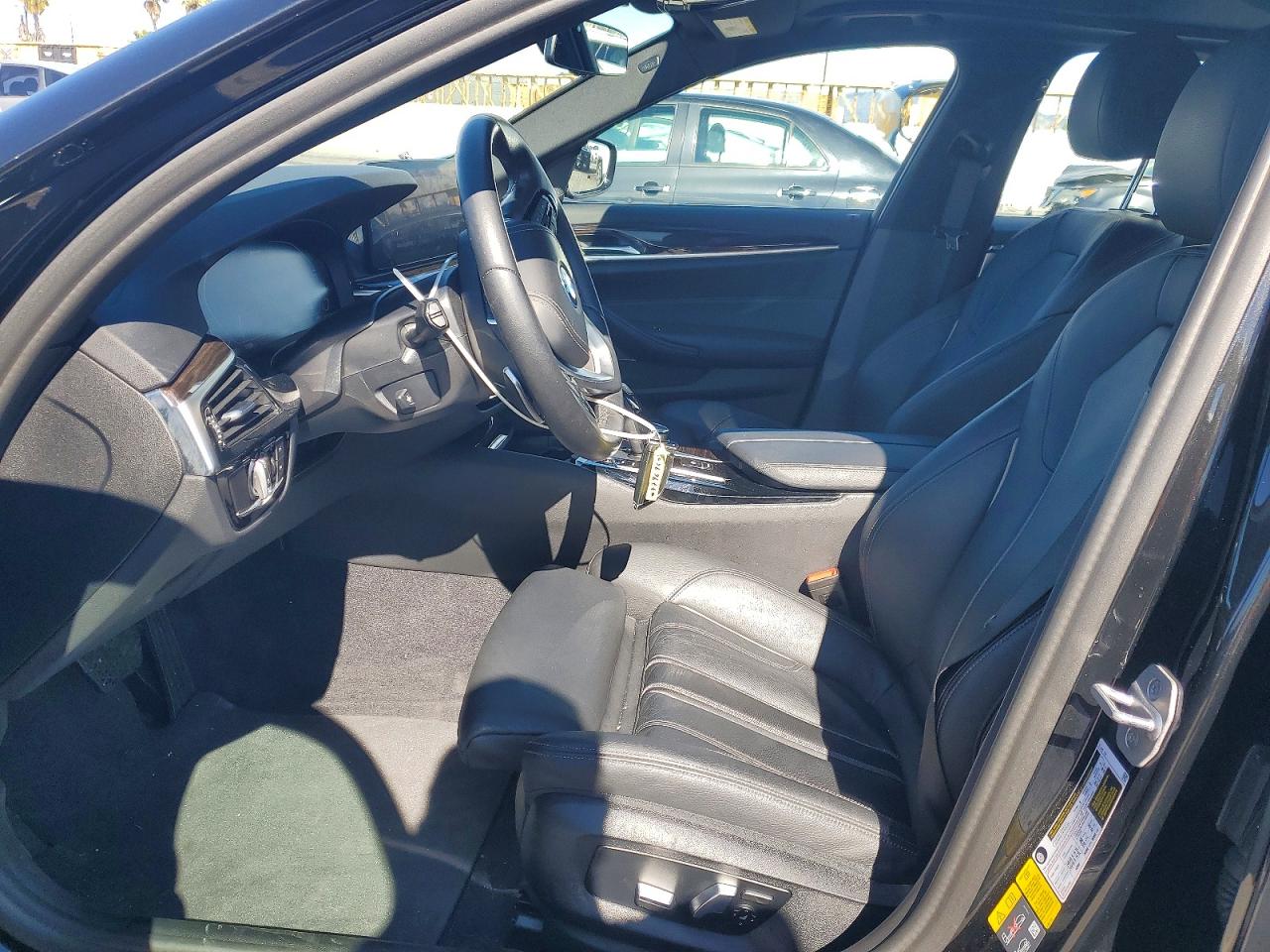 2022 BMW 530E photo 7