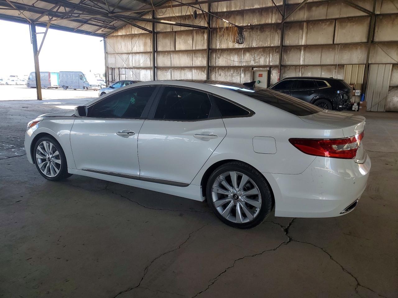 2013 HYUNDAI AZERA GLS photo 2