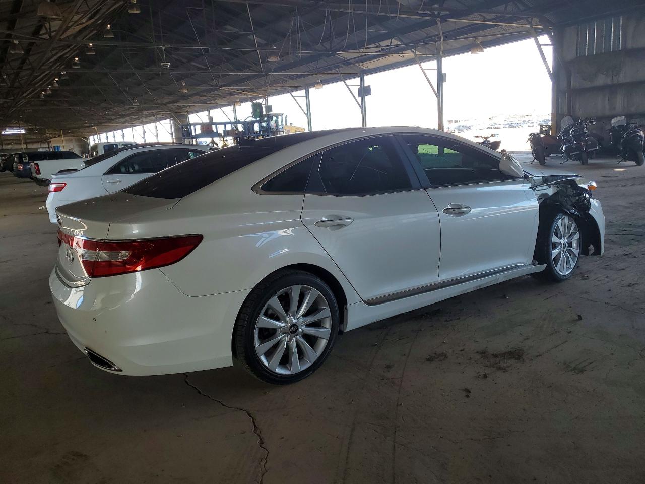 2013 HYUNDAI AZERA GLS photo 3