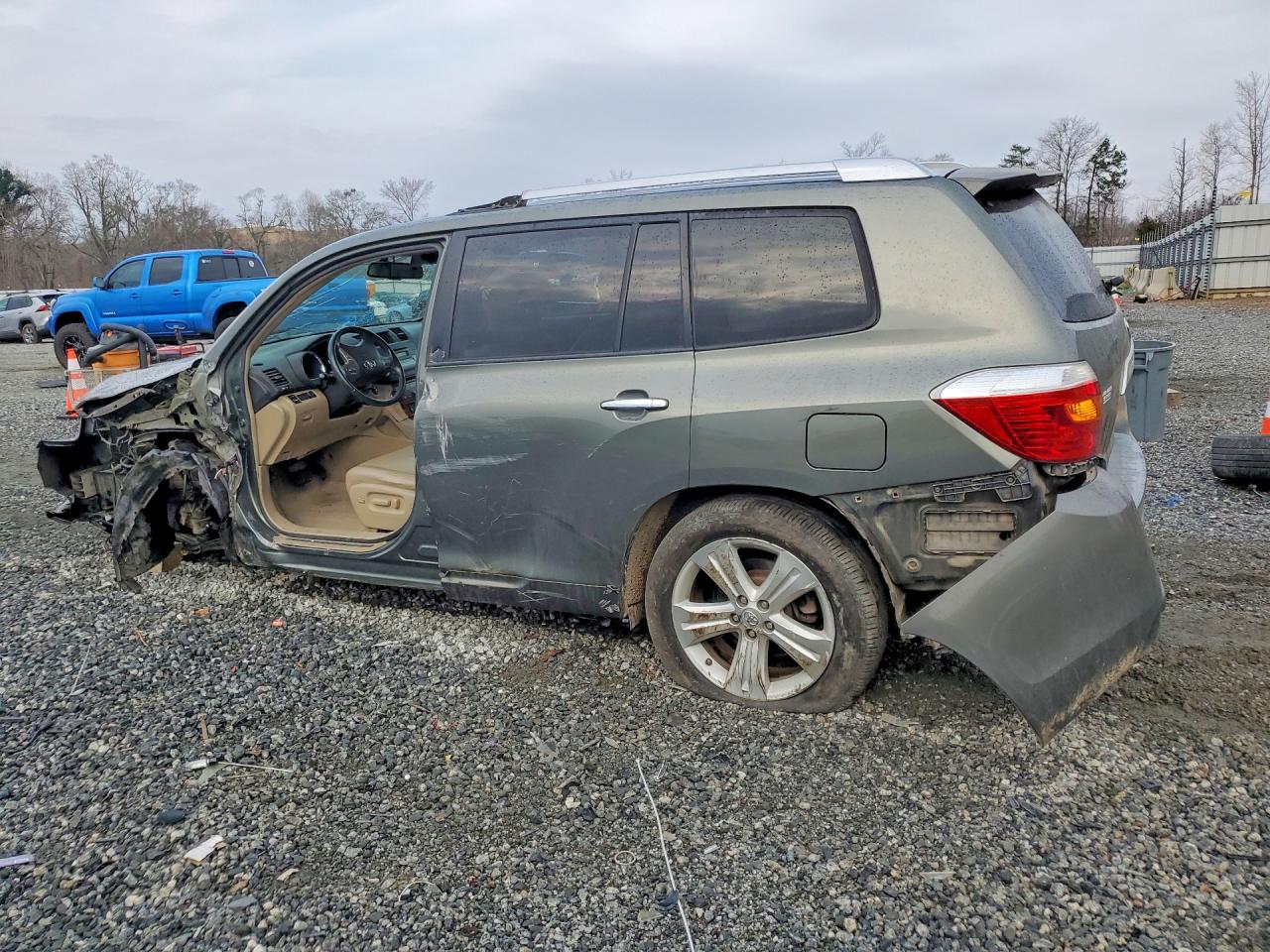 2010 TOYOTA HIGHLANDER LIMITED photo 3