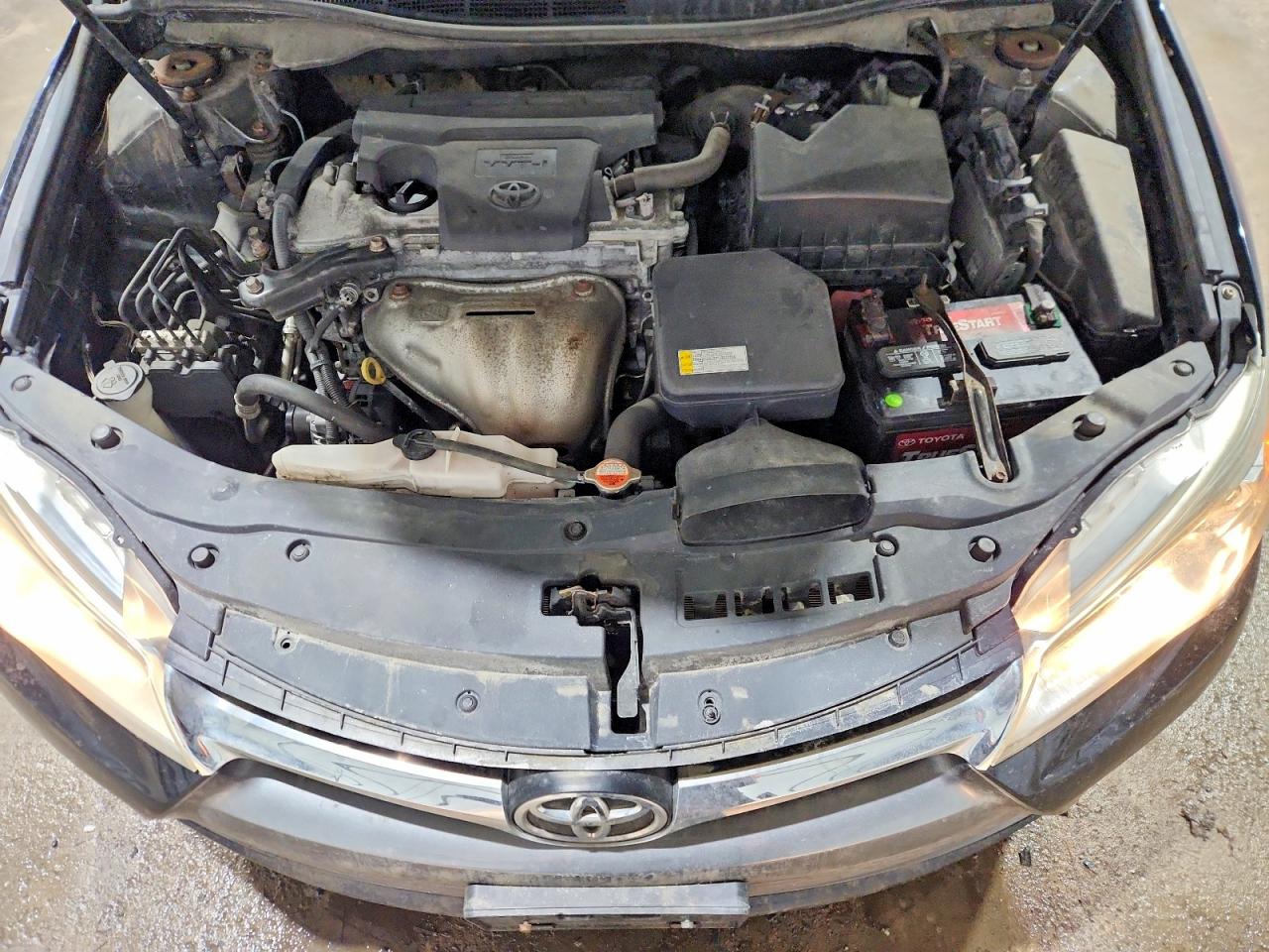 2016 TOYOTA CAMRY LE photo 21