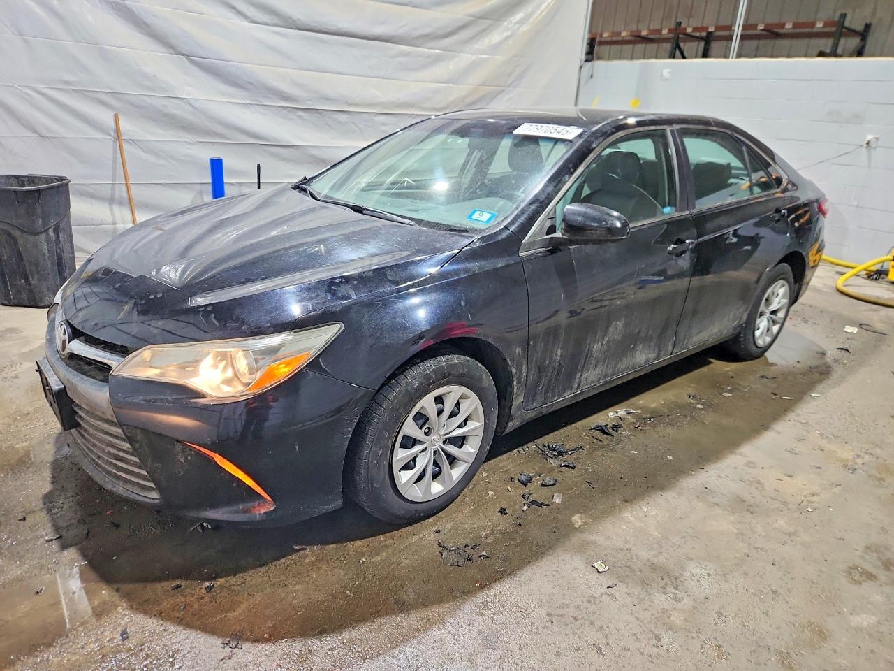 2016 TOYOTA CAMRY