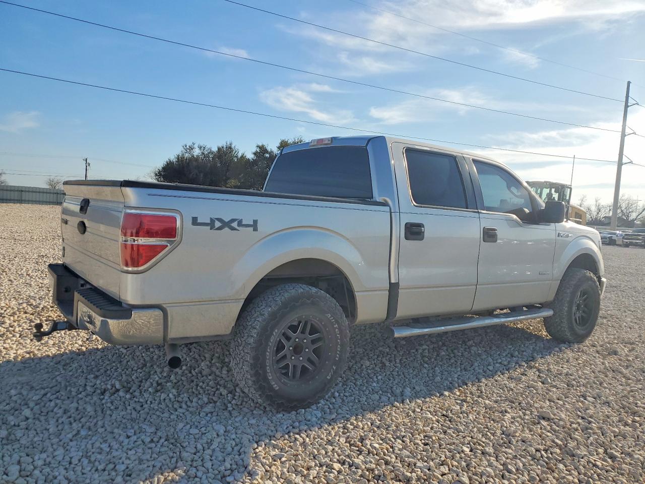 2011 FORD F150 SUPERCREW photo 5
