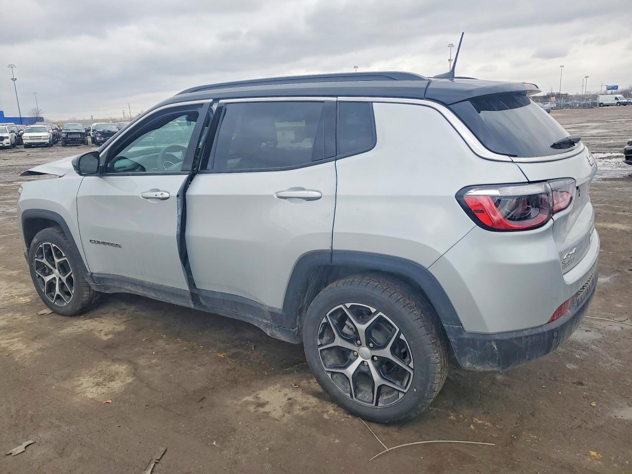 2024 JEEP COMPASS LIMITED photo 3