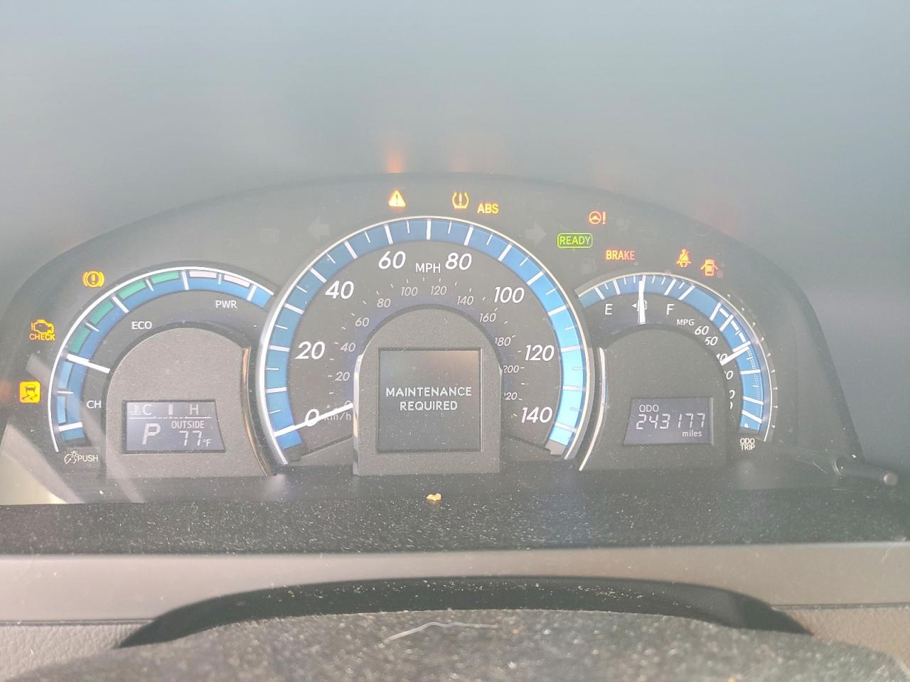 2014 TOYOTA CAMRY HYBRID photo 9