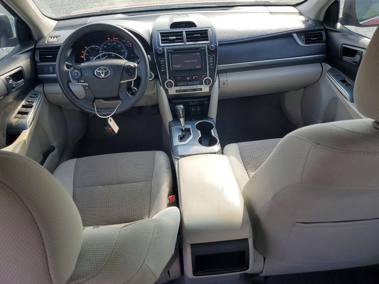 2014 TOYOTA CAMRY HYBRID photo 8