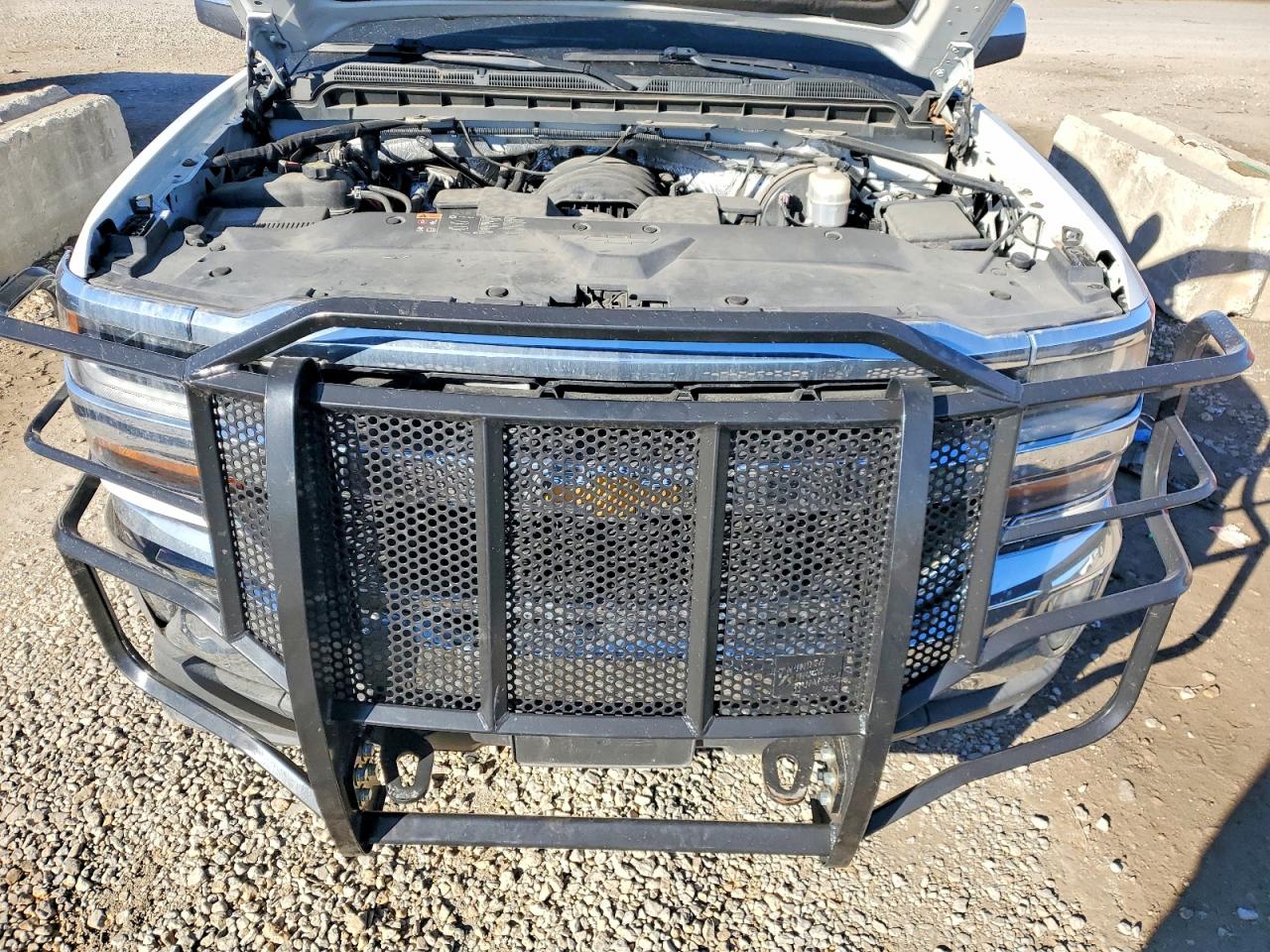 2016 CHEVROLET SILVERADO K1500 LT photo 11